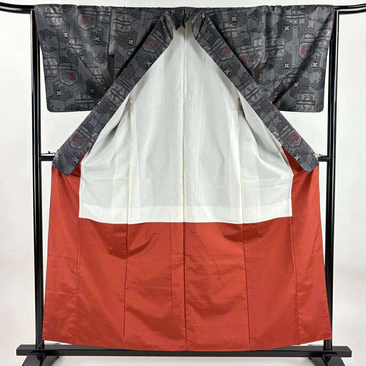 【美品】 紬織 身長157.5cm 袖長65.5cm M 雙層 龜甲 花紋 墨 金彩裝飾 純蠶絲 秀品級