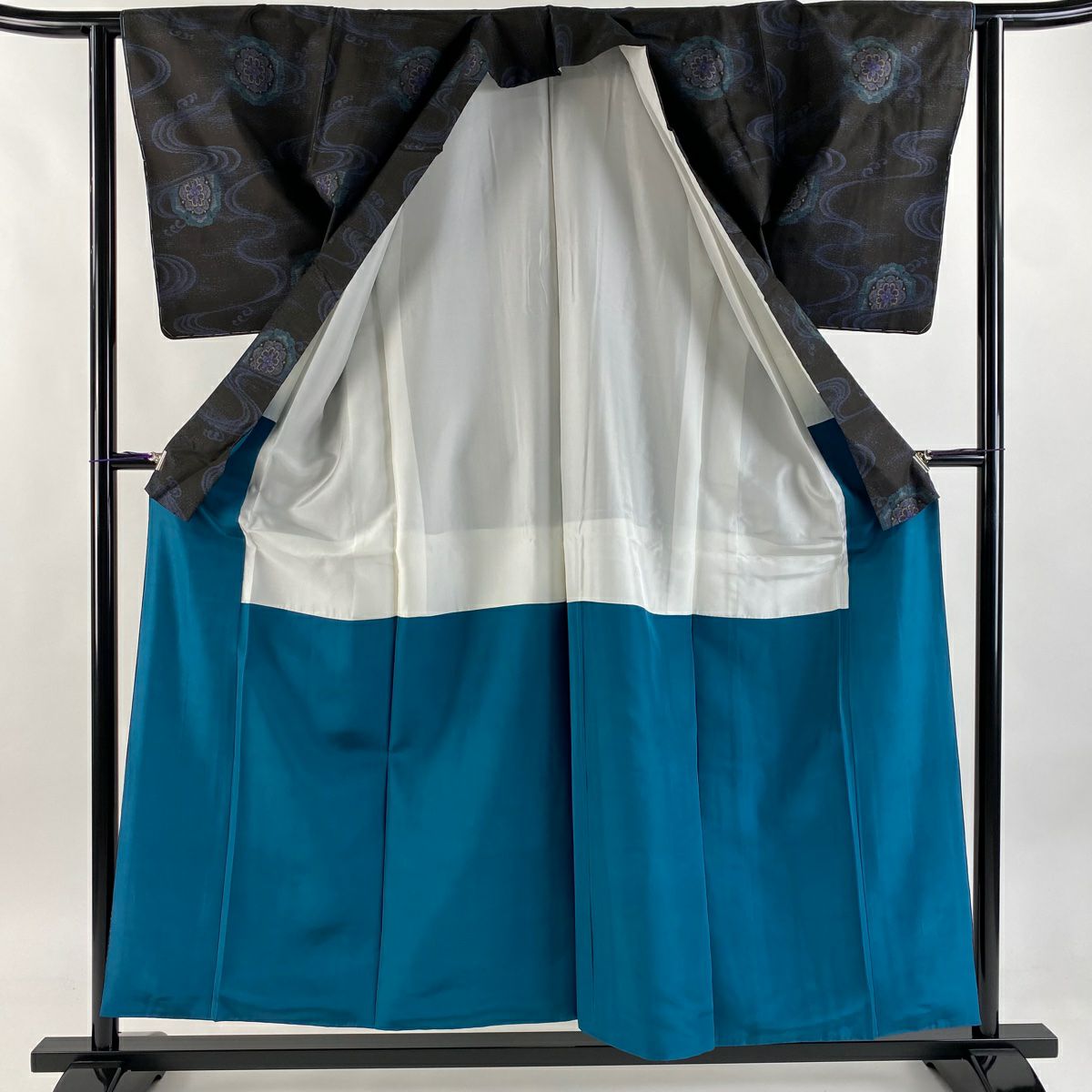 【清倉特賣】 【美品】 大島紬織 身長154.5cm 袖長62cm S 雙層 純泥染 證書附帶 華紋 流水 墨色 純蠶絲 名品級