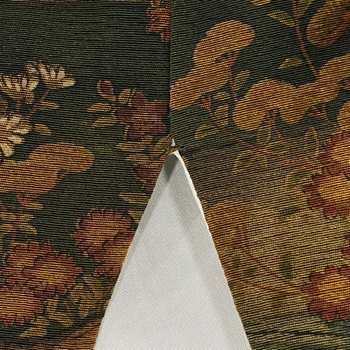 【美品】 小紋 身長165cm 袖長67cm M 雙層 樽本伊勢蔵 落款あり 建物 樹木 山吹茶 純蠶絲 名品級