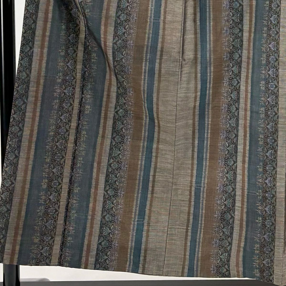 【庫存清倉】 【美品】 紬織 身長160cm 袖長62cm S 雙層 垂直條紋 花唐草紋 焦茶 純蠶絲 名品級