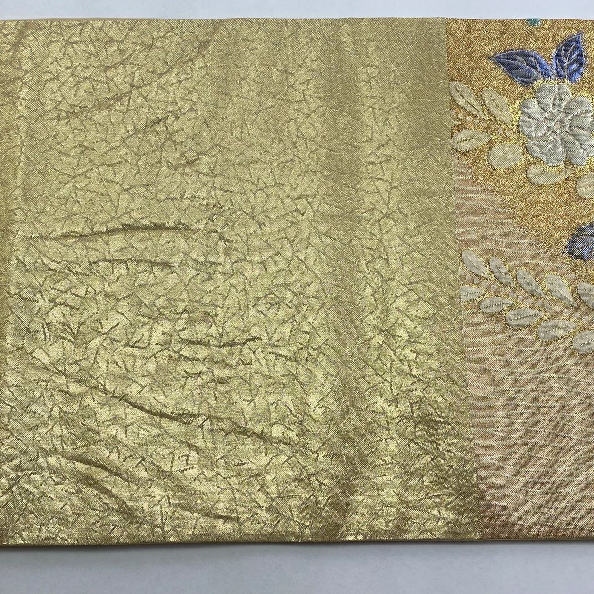 【美品】 袋帶 秀品級 草花紋紋 金金箔 淺橙色 六通 純蠶絲