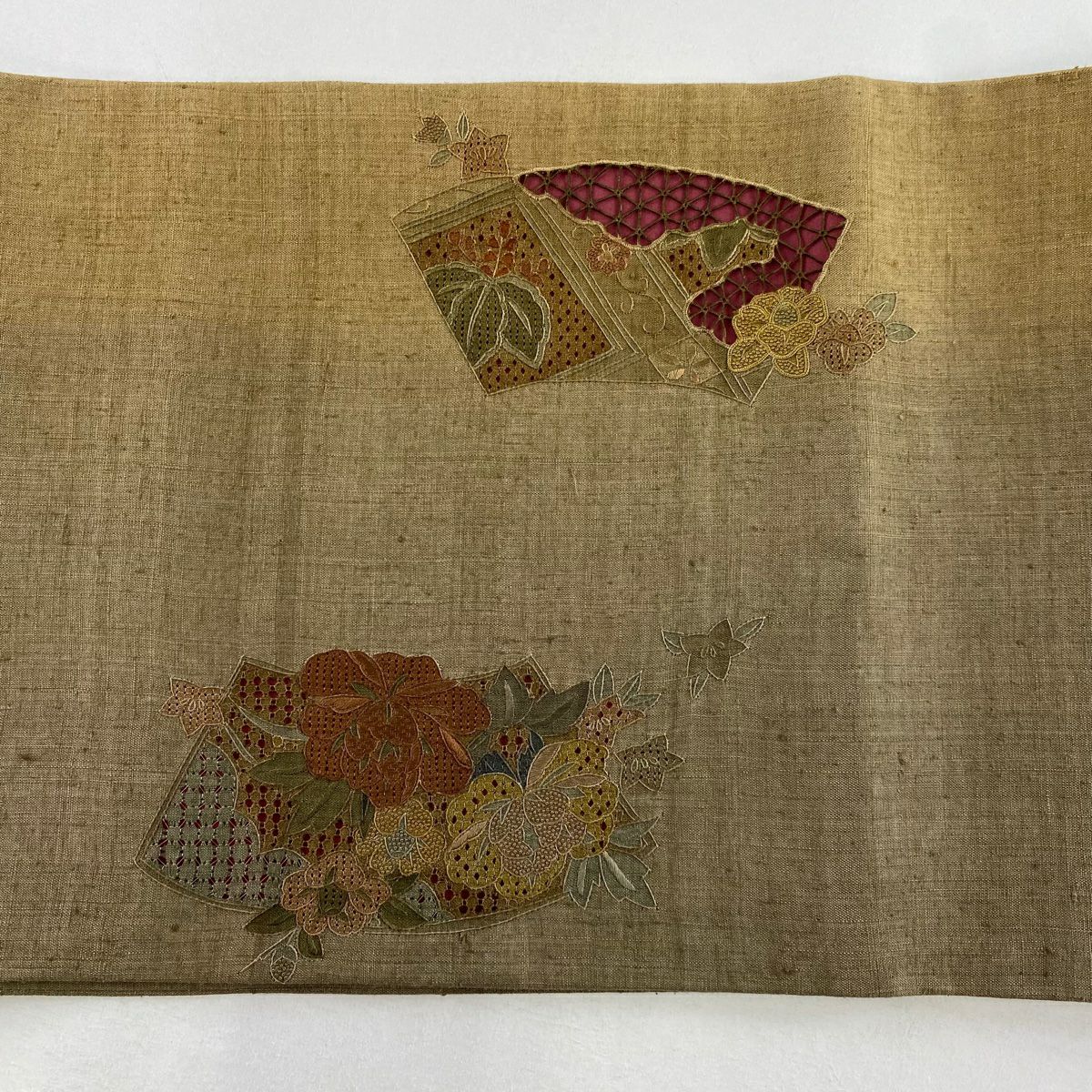 【美品】 袋帶 秀品級 扇子面 草花紋刺繡 漸層 茶綠 金銀彩 純蠶絲