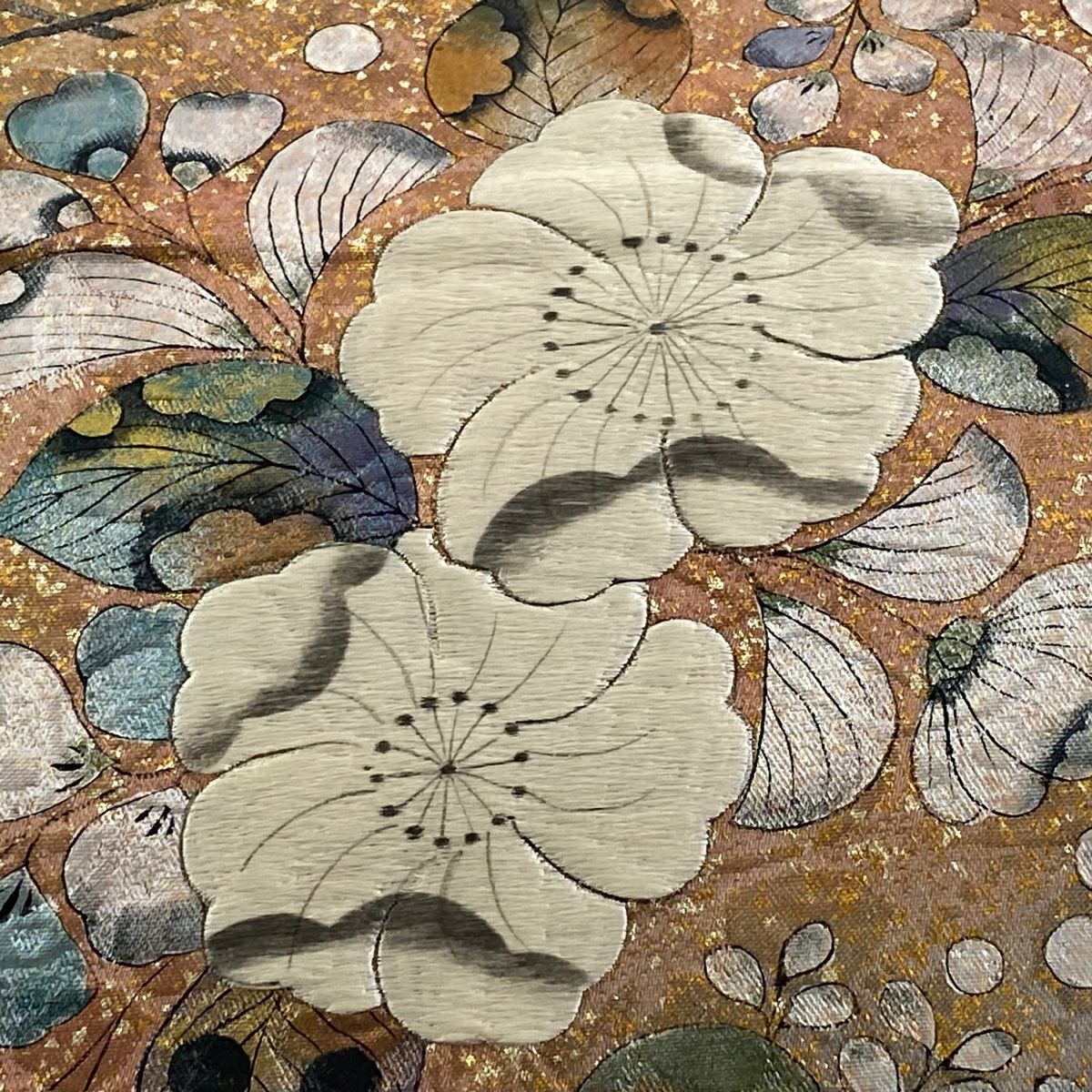 【庫存清倉】 【美品】 袋帶 名品級 辻花染 松樹皮菱 金銀彩 金金箔 米色 大鼓圖案 純蠶絲