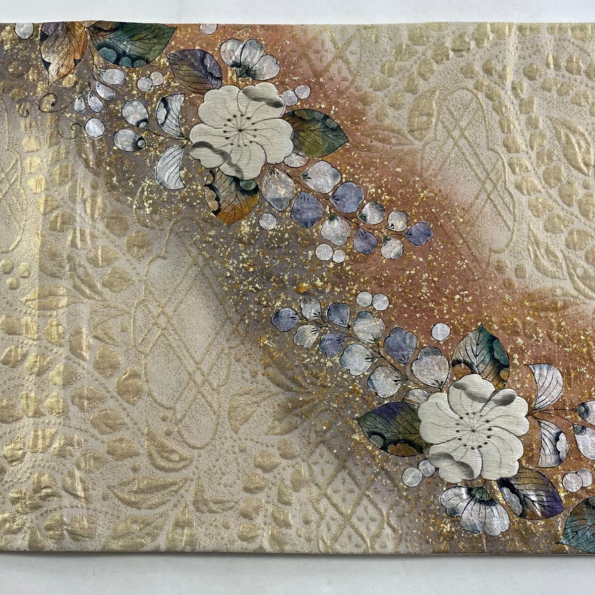 【庫存清倉】 【美品】 袋帶 名品級 辻花染 松樹皮菱 金銀彩 金金箔 米色 大鼓圖案 純蠶絲