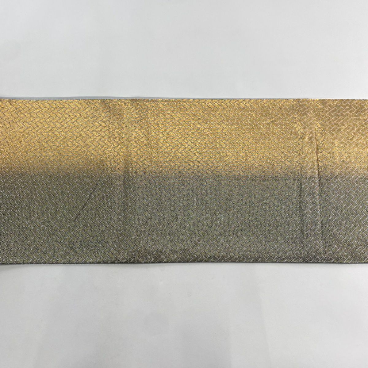 【美品】 袋帶 秀品級 草花紋紋 蝶 金銀彩 金金箔 金 六通 純蠶絲