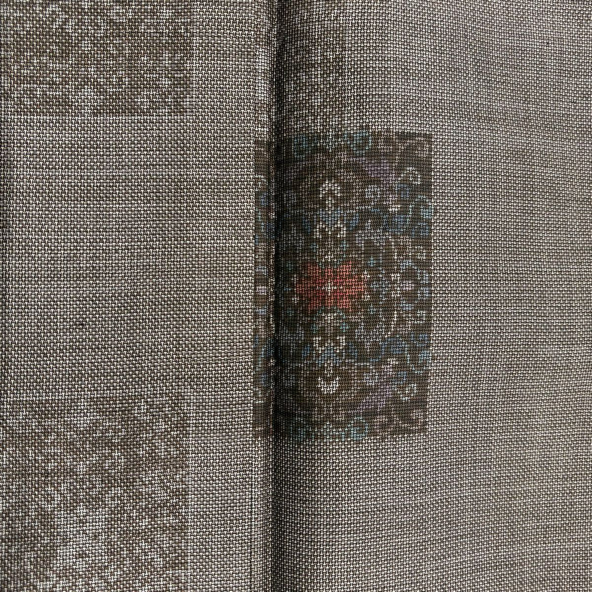 【美品】紬織 身長164.5cm 袖長63cm S 雙層 華紋 幾何學圖案 灰茶 純蠶絲 秀品級