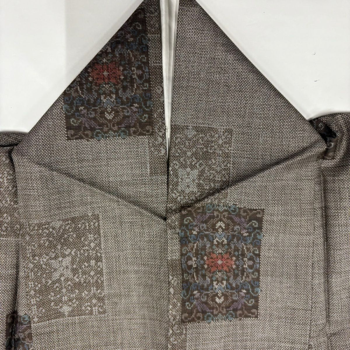 【美品】紬織 身長164.5cm 袖長63cm S 雙層 華紋 幾何學圖案 灰茶 純蠶絲 秀品級