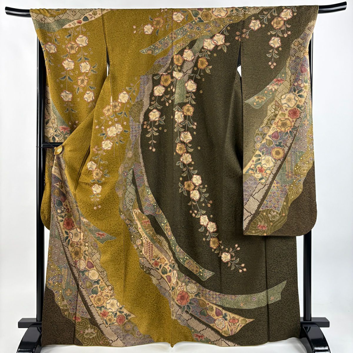 【美品】振袖禮服 身長168cm 袖長70cm L 雙層 草花紋紋 寶盡くし 金通し 金銀彩 山吹茶 純蠶絲 逸品級