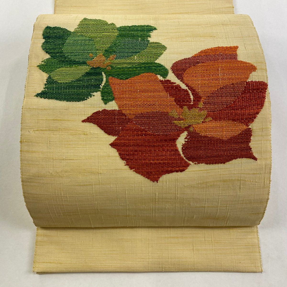 【美品】 名古屋帶 優品級 八寸名古屋帶 松樹葉仕立 草花紋紋 銀線 米色 純蠶絲