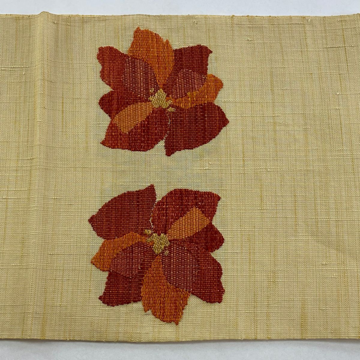 【美品】 名古屋帶 優品級 八寸名古屋帶 松樹葉仕立 草花紋紋 銀線 米色 純蠶絲