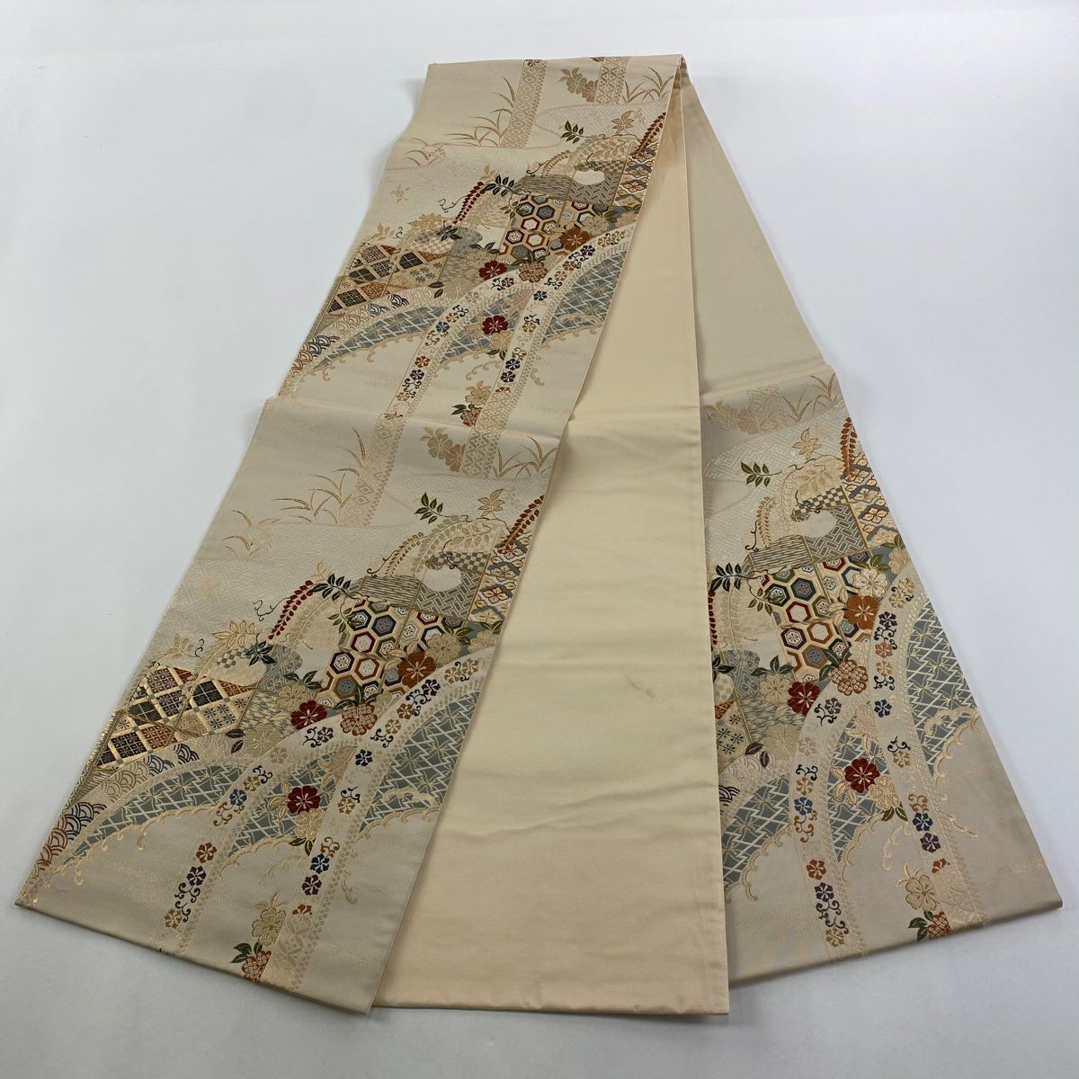 【美品】 袋帶 秀品級 櫻花 有職紋樣 金金箔 金絲 米色 六通 純蠶絲