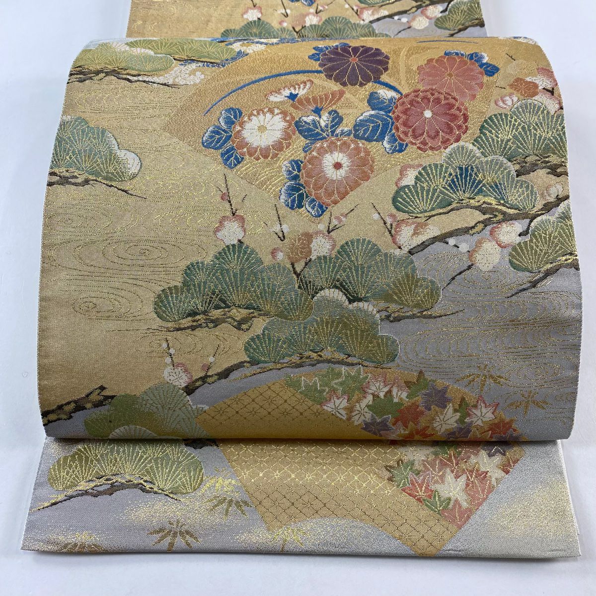 【美品】 袋帶 秀品級 扇子面 松樹 金金箔 金絲 灰色 六通 純蠶絲