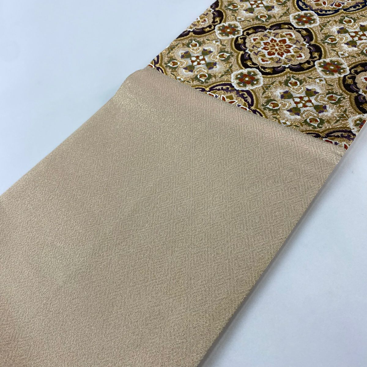 【庫存清倉】 【美品】 袋帶 名品級 華紋 金絲 刺繡 米色 六通 純蠶絲