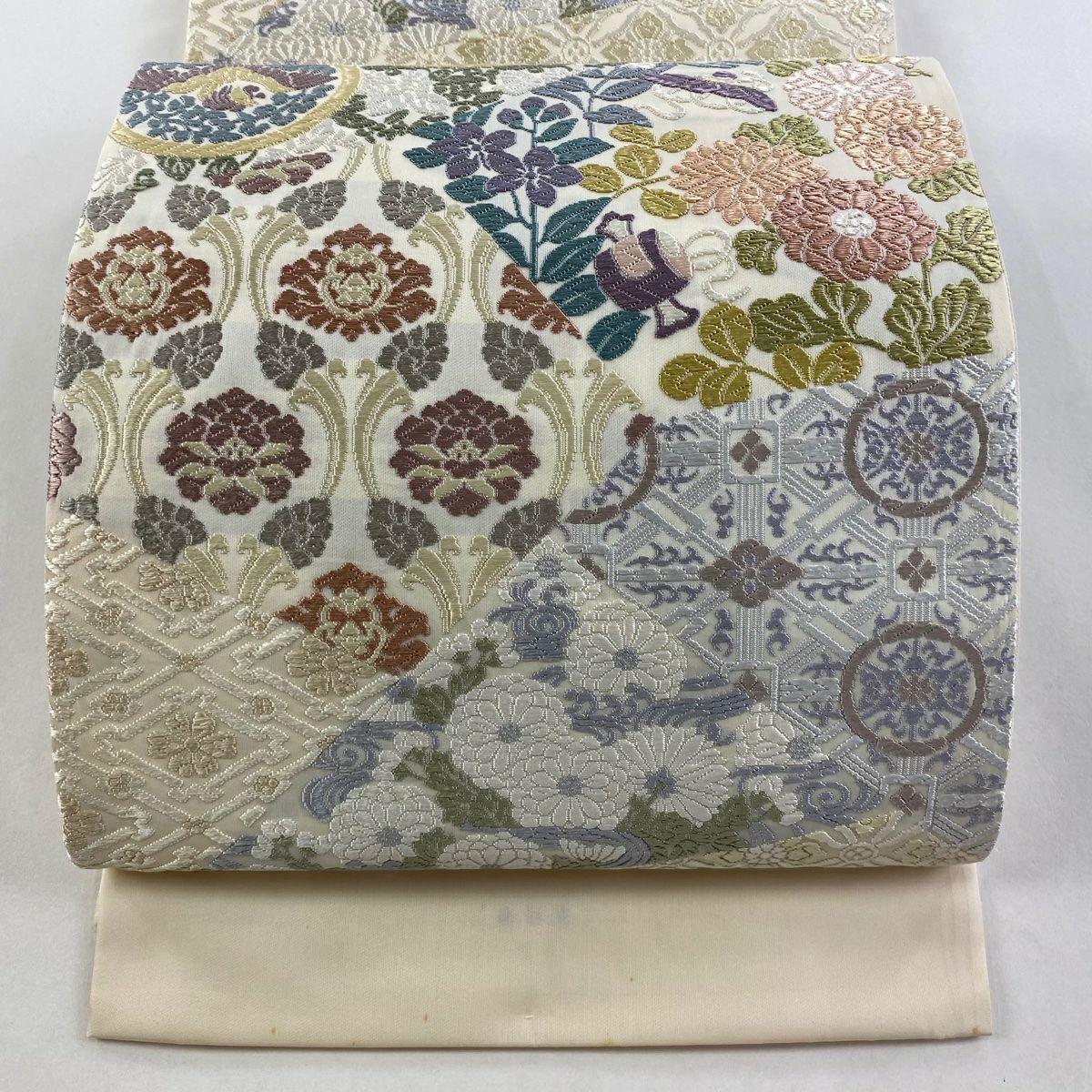 袋帶 逸品級 證書齊全 草花紋 花菱 唐織 奶油色 六通 純蠶絲