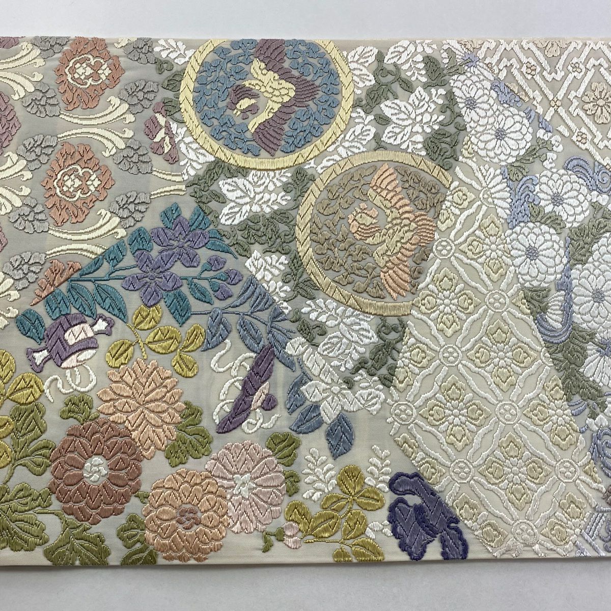 袋帶 逸品級 證書齊全 草花紋 花菱 唐織 奶油色 六通 純蠶絲