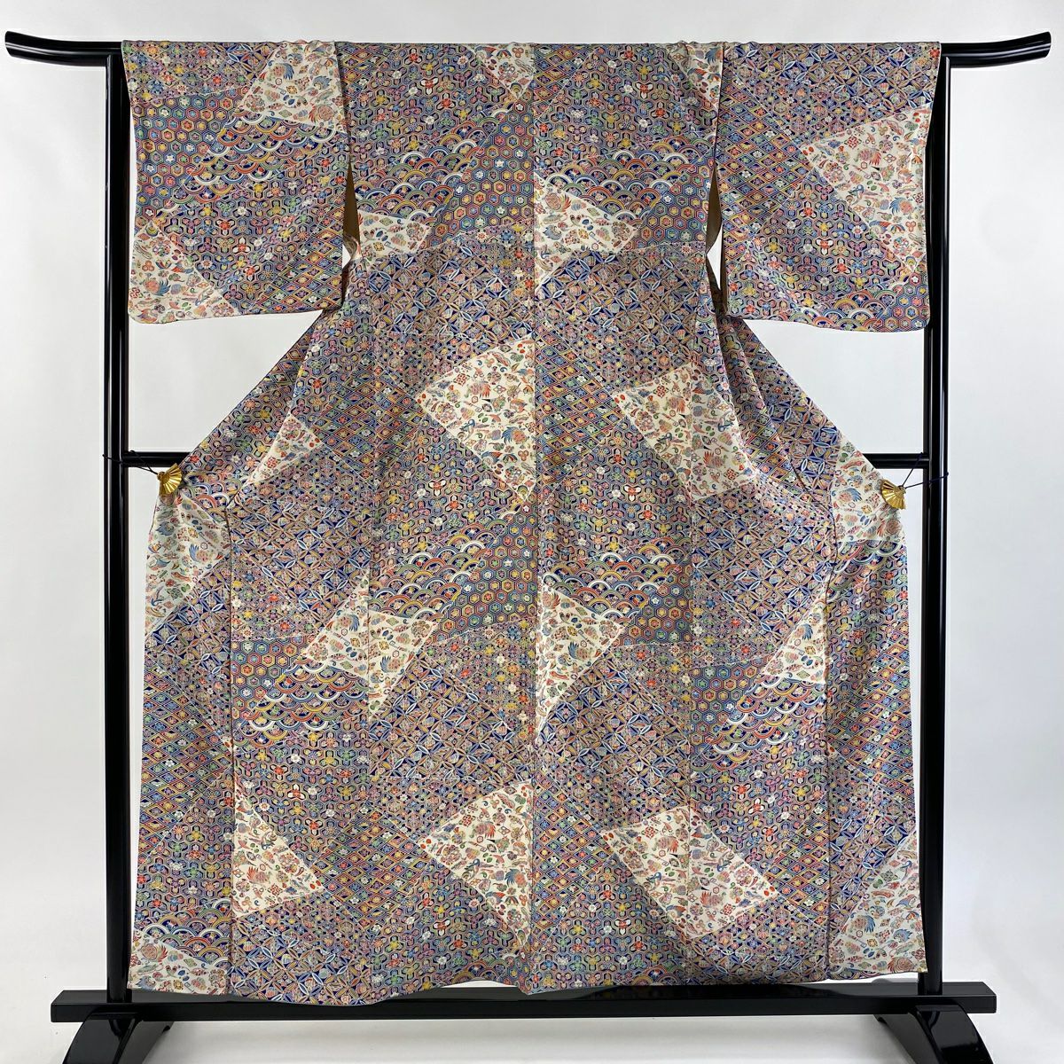 【美品】 小紋 身長158cm 袖長64.5cm M 雙層 寶物滿載 有職文樣 縮緬 深藍 純蠶絲 優品級