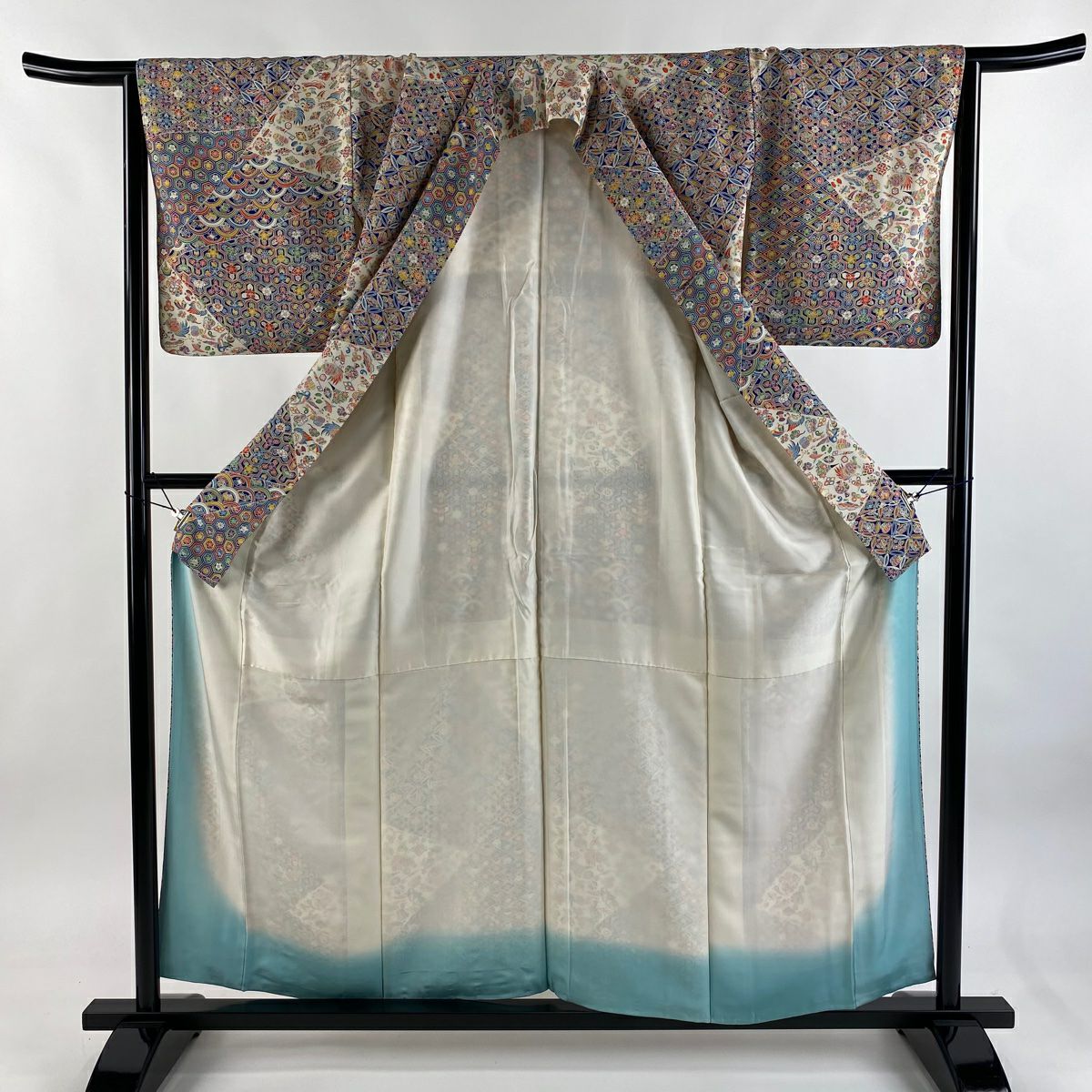 【美品】 小紋 身長158cm 袖長64.5cm M 雙層 寶物滿載 有職文樣 縮緬 深藍 純蠶絲 優品級