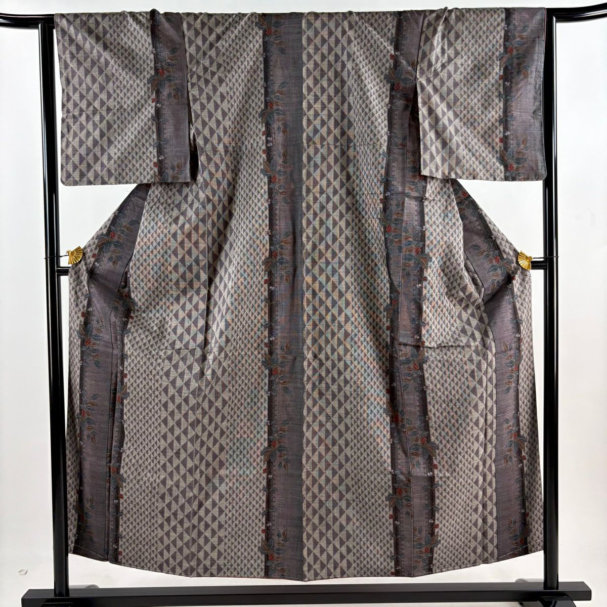 【庫存清倉】 【美品】 紬織 身長156cm 袖長65.5cm M 雙層 草花紋紋 鱗 灰紫 純蠶絲 名品級