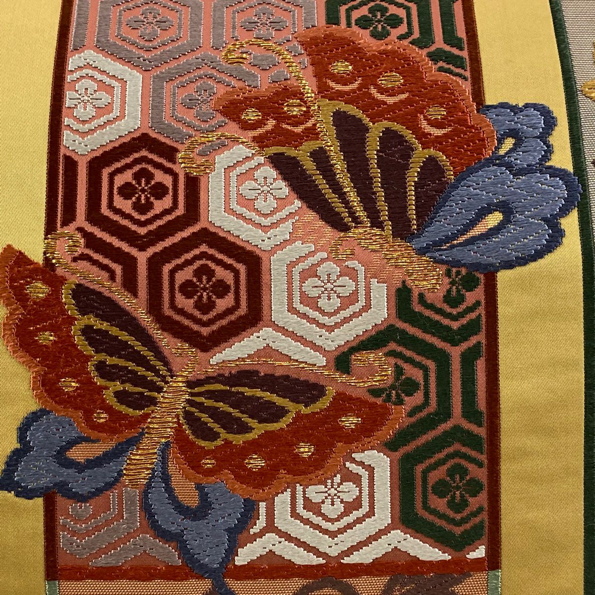 【美品】 袋帶 秀品級 草花紋紋 蝶 金絲 唐織 山吹 深藍 六通 純蠶絲