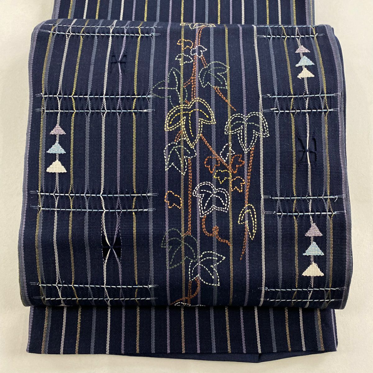 【美品】 袋帶 秀品級 葉柄 縞 金絲 刺繡 深藍色 大鼓柄 純蠶絲