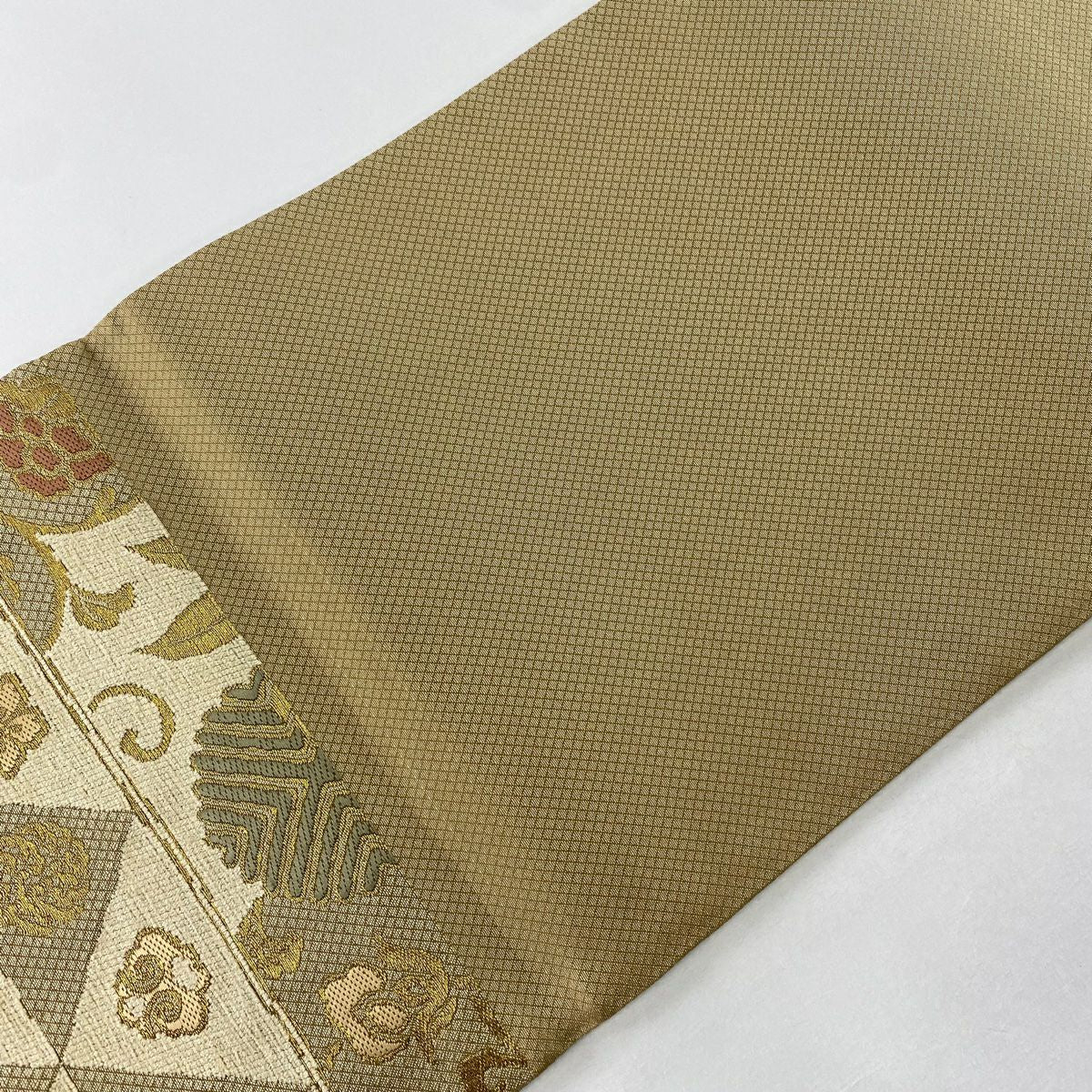 【美品】 袋帶 逸品級 關西仕立 雜蔓 鱗文 金絲 米色 六通 純蠶絲