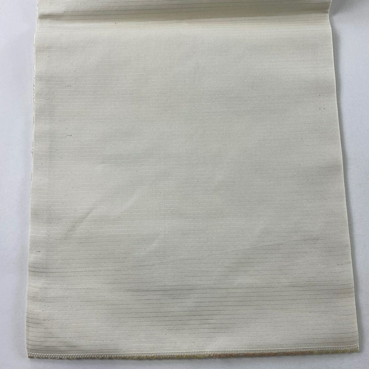 【美品】 名古屋帶 逸品級 花 幾何圖案 金金箔 唐織 米色 純蠶絲