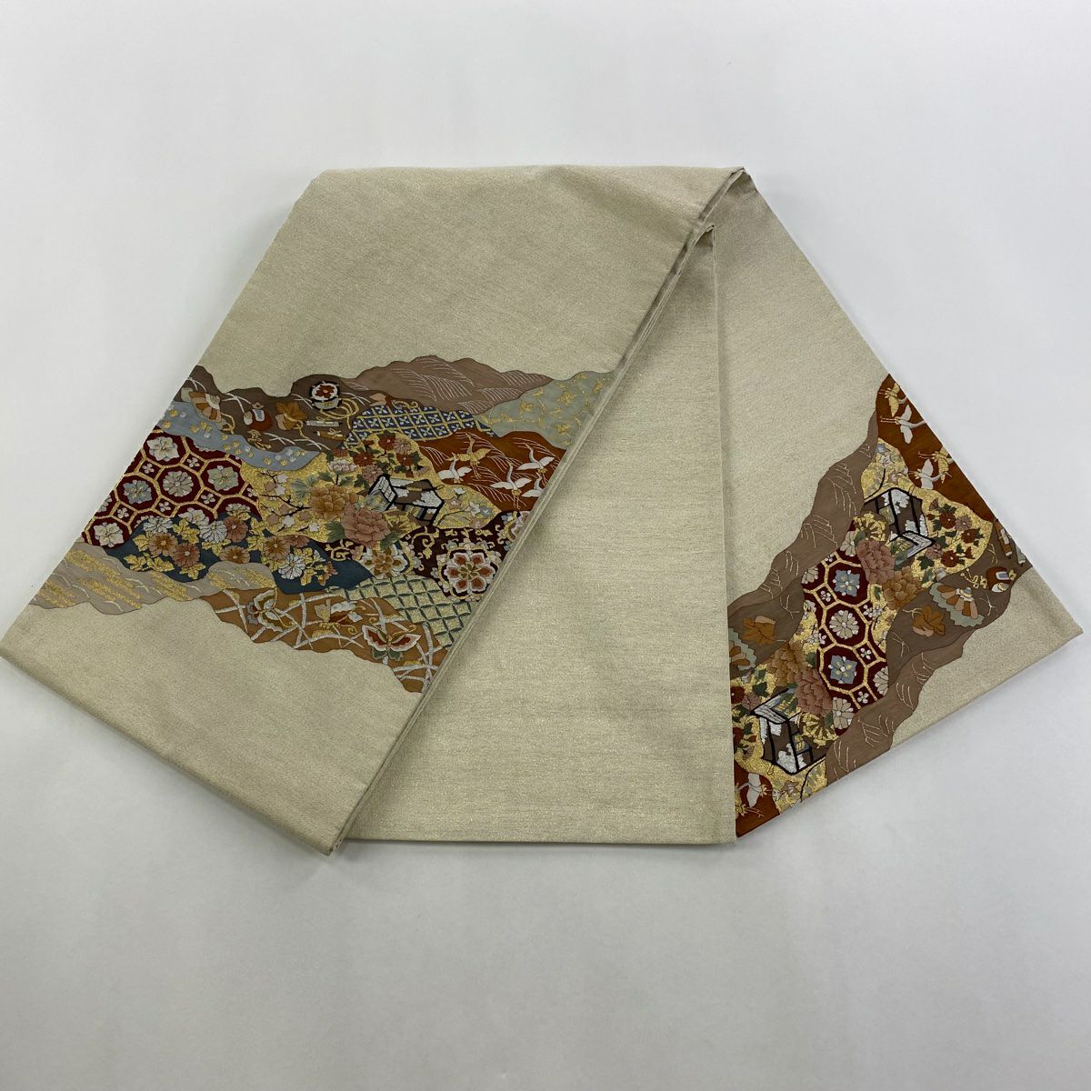 【美品】 袋帶 逸品級 御所車 草花紋 金銀彩 奶油色 大鼓圖案 純蠶絲