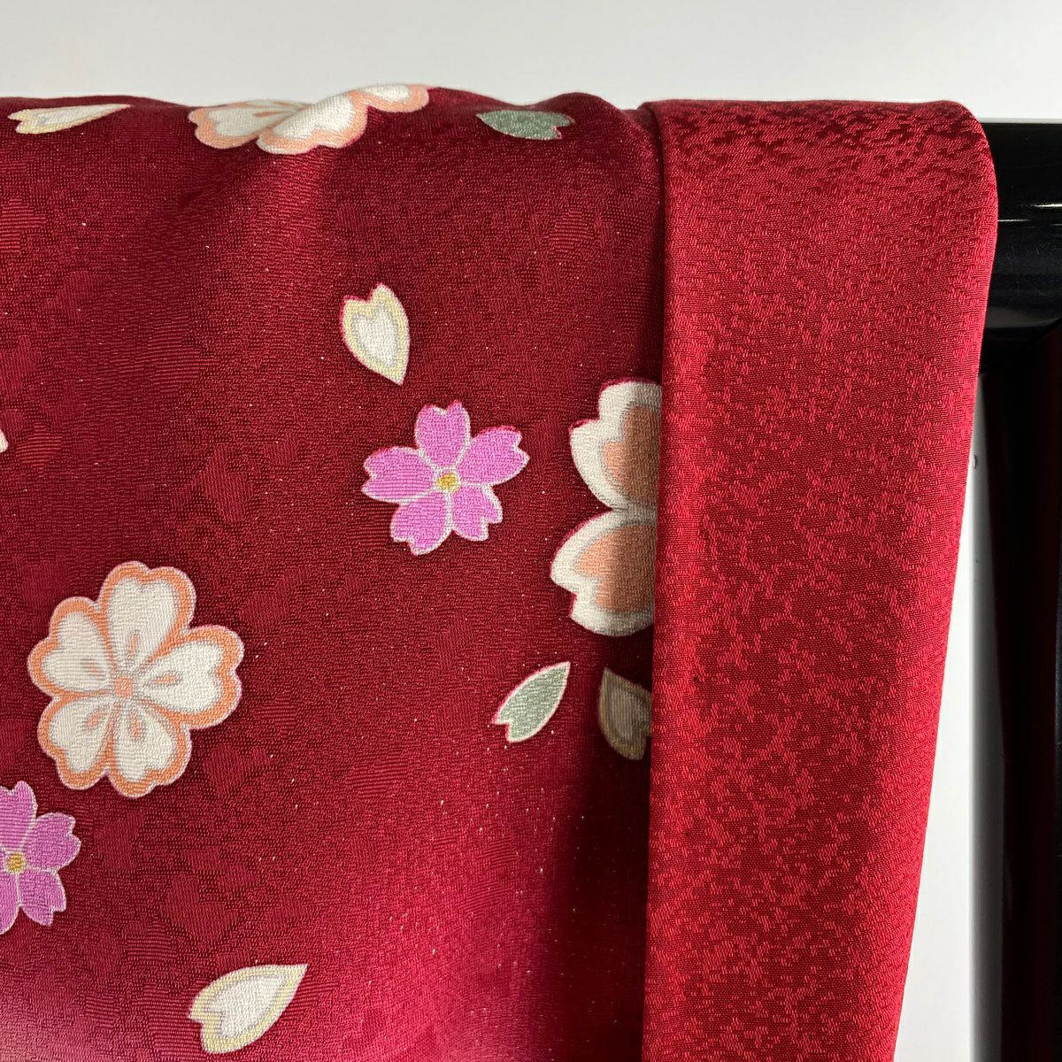 【美品】振袖禮服 身長169.5cm 袖長66.5cm M 雙層 誰袖 草花紋紋 金銀彩 紅 純蠶絲 逸品級