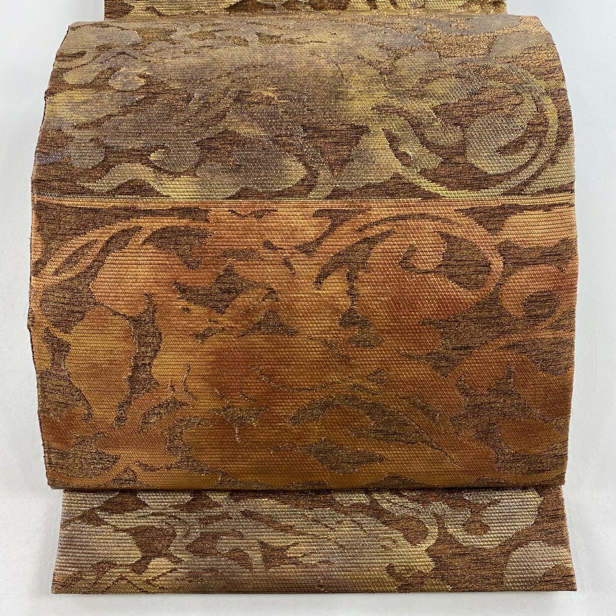 【美品】 袋帶 逸品級 落款あり 動物 花唐草紋 金糸 金金箔 茶 六通 純蠶絲
