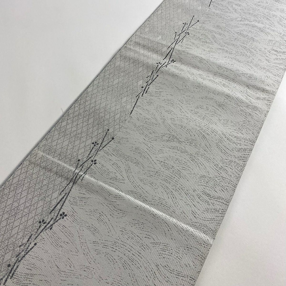 【庫存清倉】 【美品】 袋帶 名品級 幾何圖案 波紋 銀線 灰白色 大鼓圖案 純蠶絲