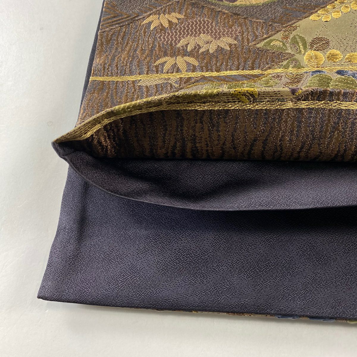 【美品】 袋帶 逸品級 證書齊全 都 草花紋 松樹皮菱 金絲 金金箔 茶 六通 純蠶絲