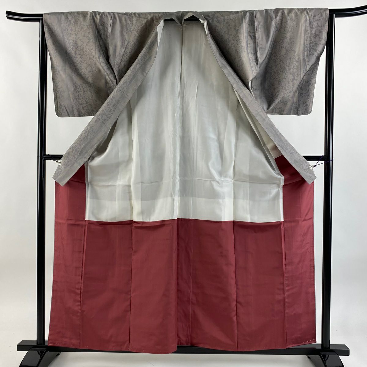 【美品】 大島紬織 身長159.5cm 袖長64.5cm M 雙層 都喜ヱ門 輪廓圖案 斜條 灰色 純蠶絲 逸品級
