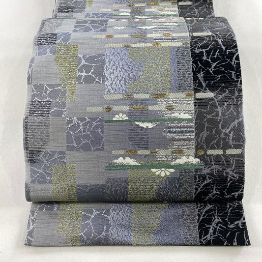 【庫存清倉】 【美品】 袋帶 名品級 大和 幾何圖案 霞 金銀彩 刺繡 灰色 六通 純蠶絲