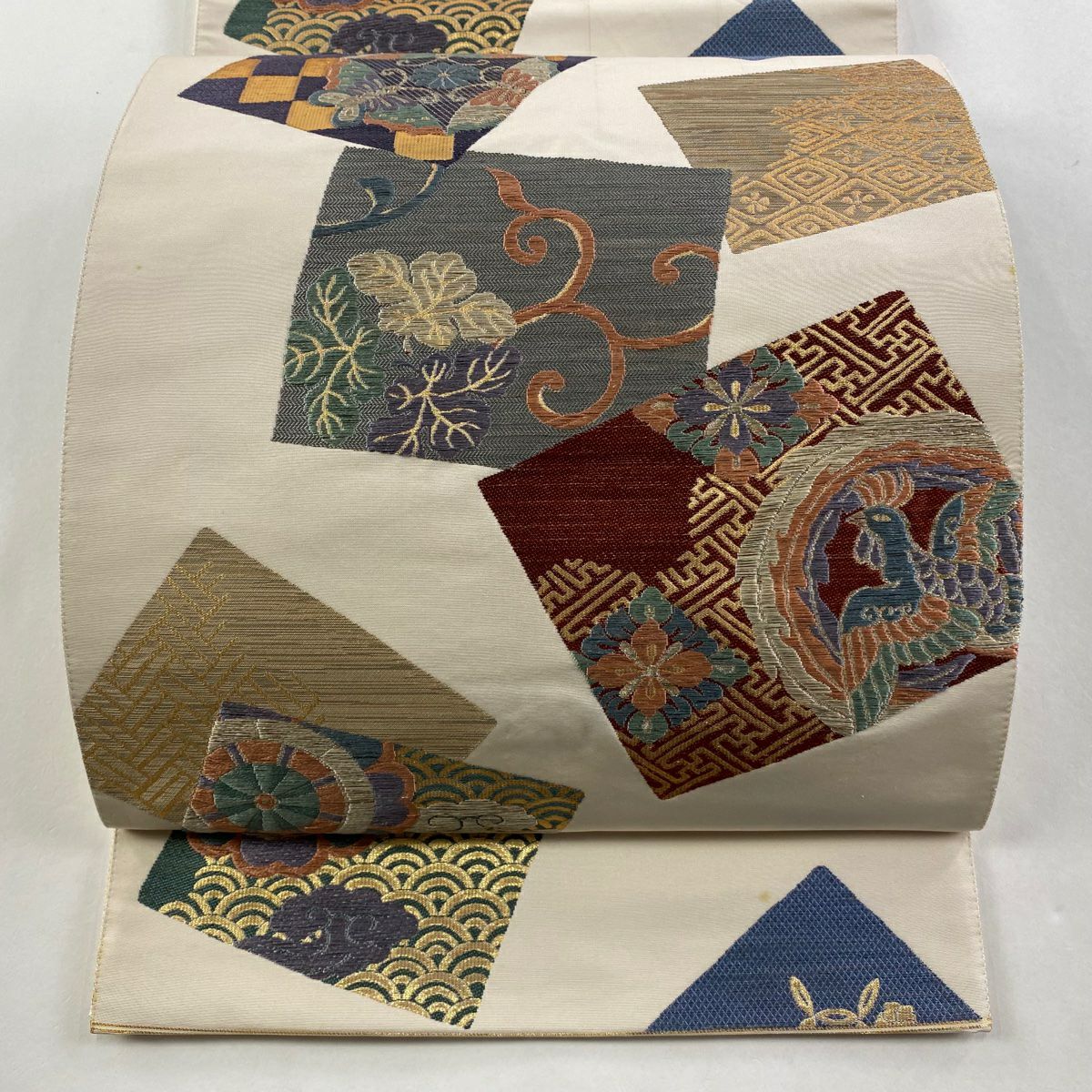 袋帶 逸品級 じゅらく 落款 花菱 鳥 刺繡 金銀彩 米色 六通 純蠶絲