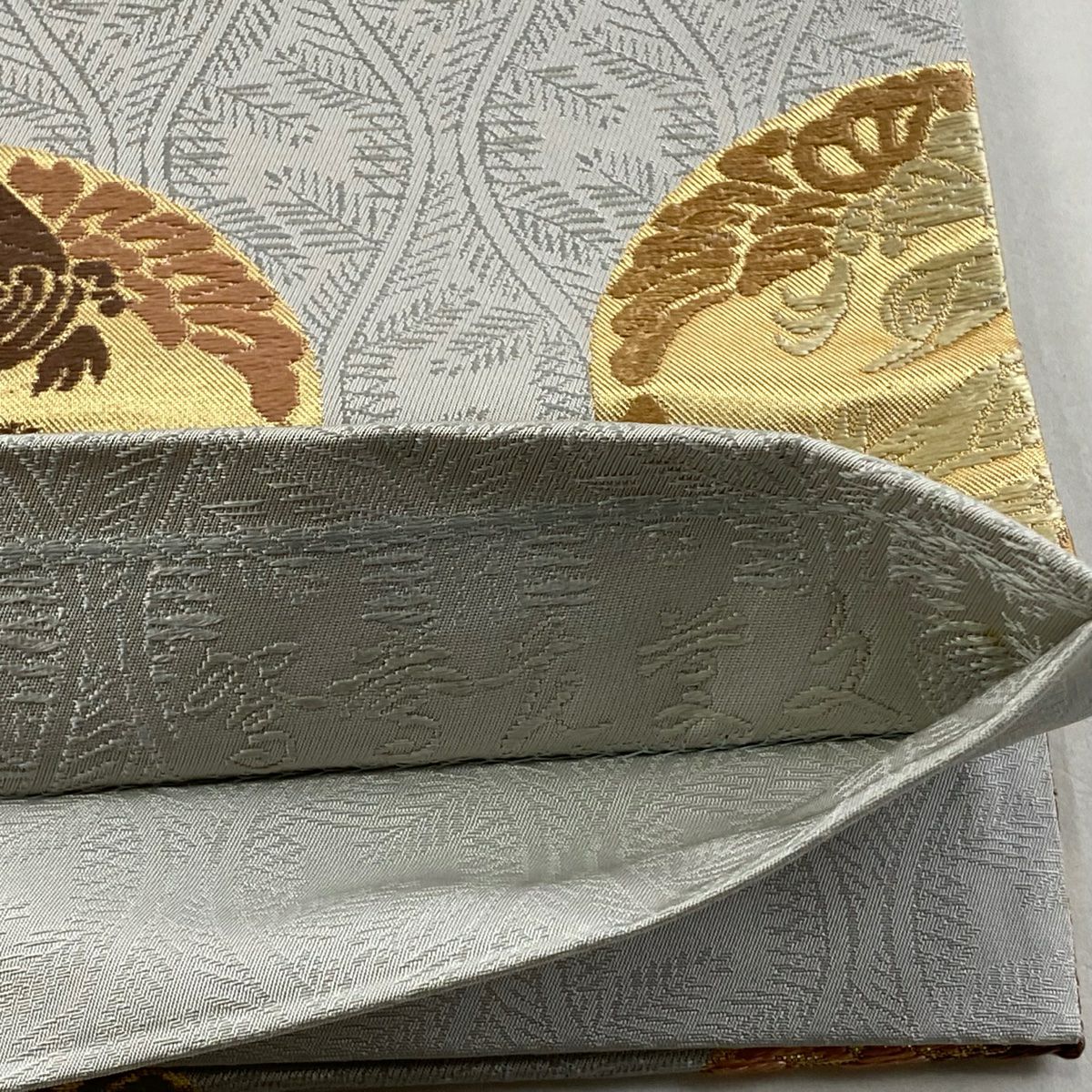 【庫存清倉】 【美品】 袋帶 名品級 向鳥 花菱 金金箔 灰色 六通 純蠶絲