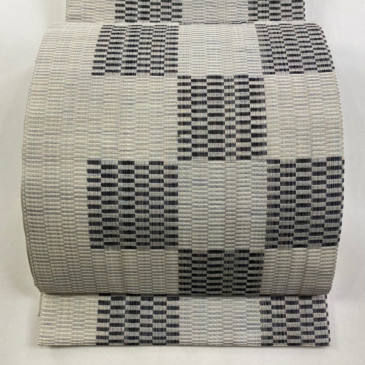 【庫存清倉】 【美品】 袋帶 名品級 市松樹 幾何學 拉麵絲 灰白 六通 純蠶絲