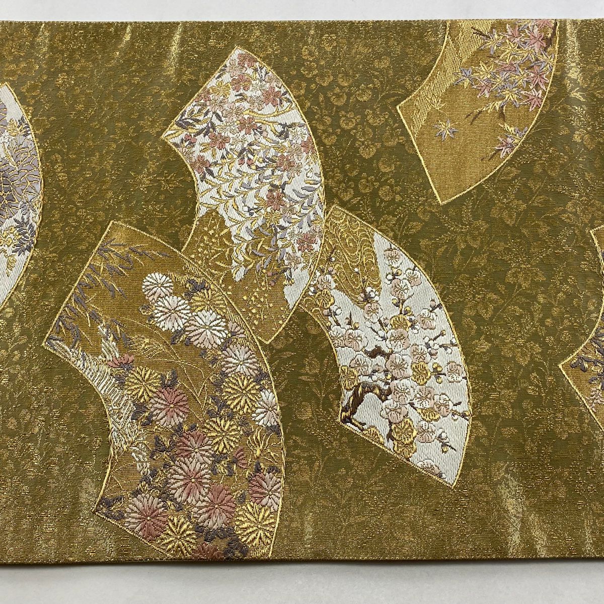 【庫存清倉】 【美品】 袋帶 名品級 加納幸 落款あり 金金箔霜華 扇子面 草花紋 金絲 金金箔 金色 大鼓圖案 純蠶絲