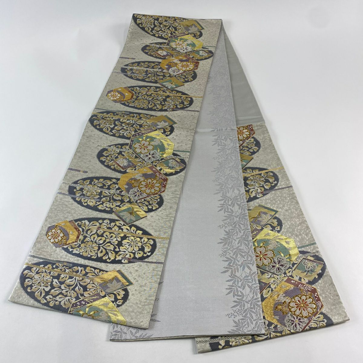 【庫存清倉】 【美品】 袋帶 名品級 草花紋紋 櫻花 唐織 金銀線 銀色 六通 純蠶絲