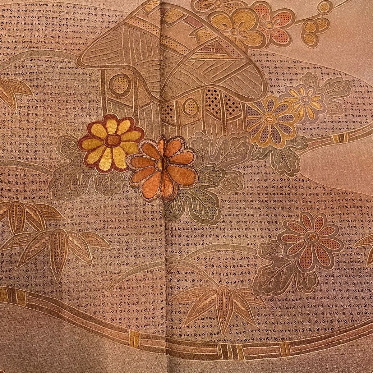 訪問服 身長151.5cm 袖長64.5cm M 雙層 家屋 草花紋紋 刺繡 漸層 紅茶 純蠶絲 秀品級 一つ紋