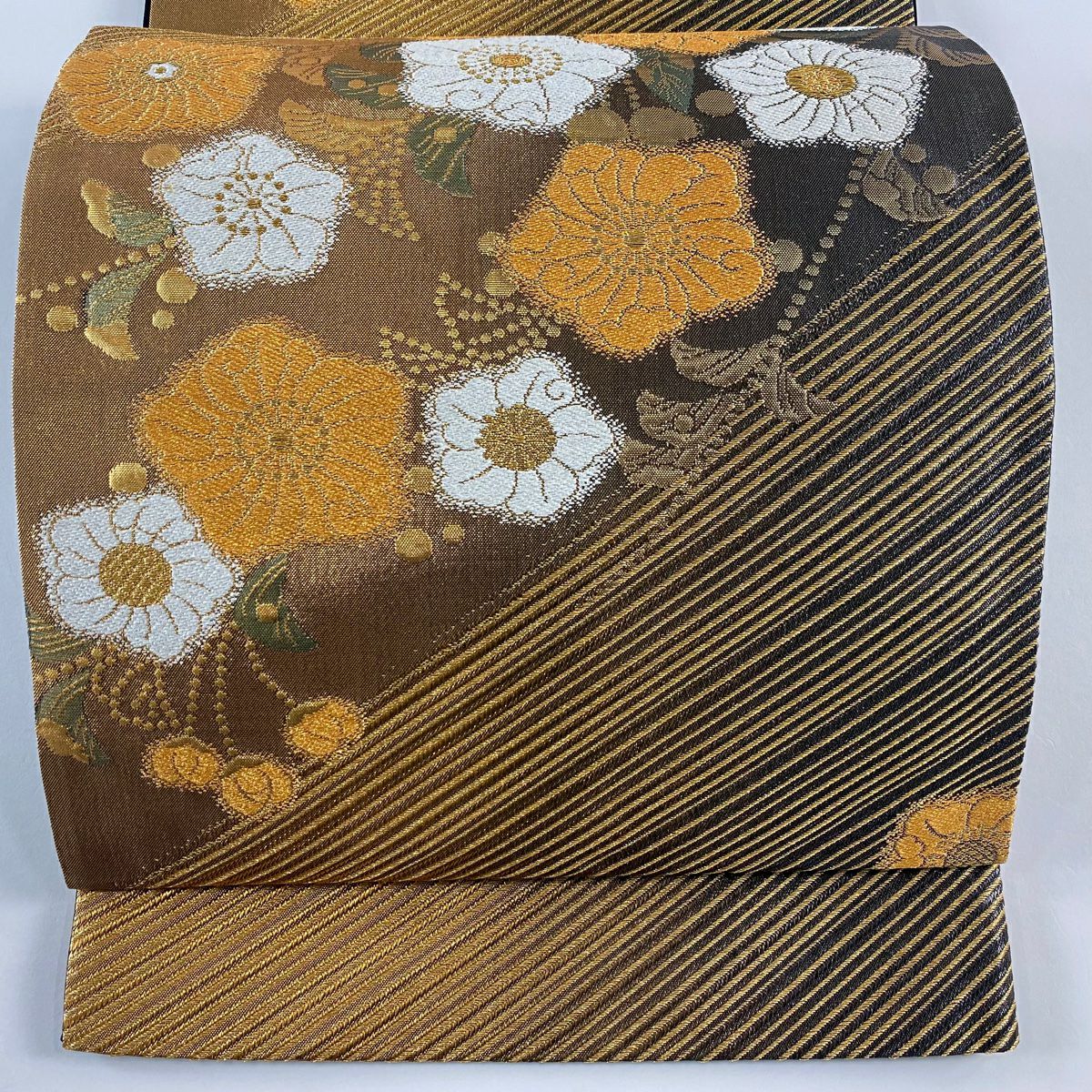 【美品】 袋帶 秀品級 證書齊全 草花紋紋 金銀彩 金金箔 金色 六通 純蠶絲