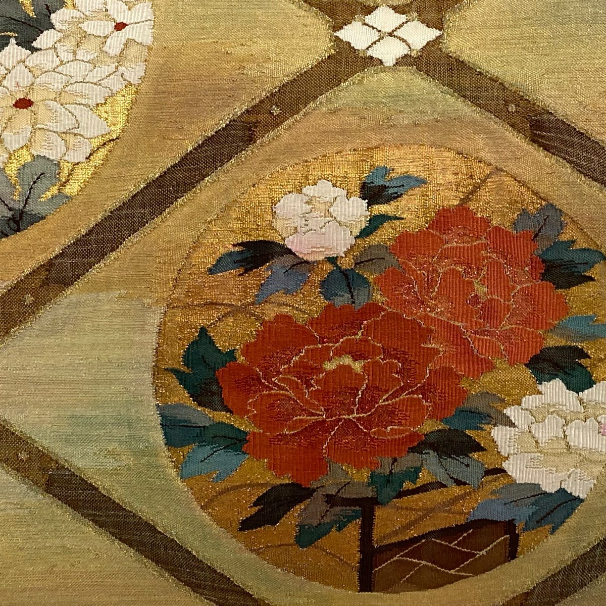 【美品】 袋帶 秀品級 圓文 草花紋 金絲 金金箔 米色 大鼓圖案 純蠶絲