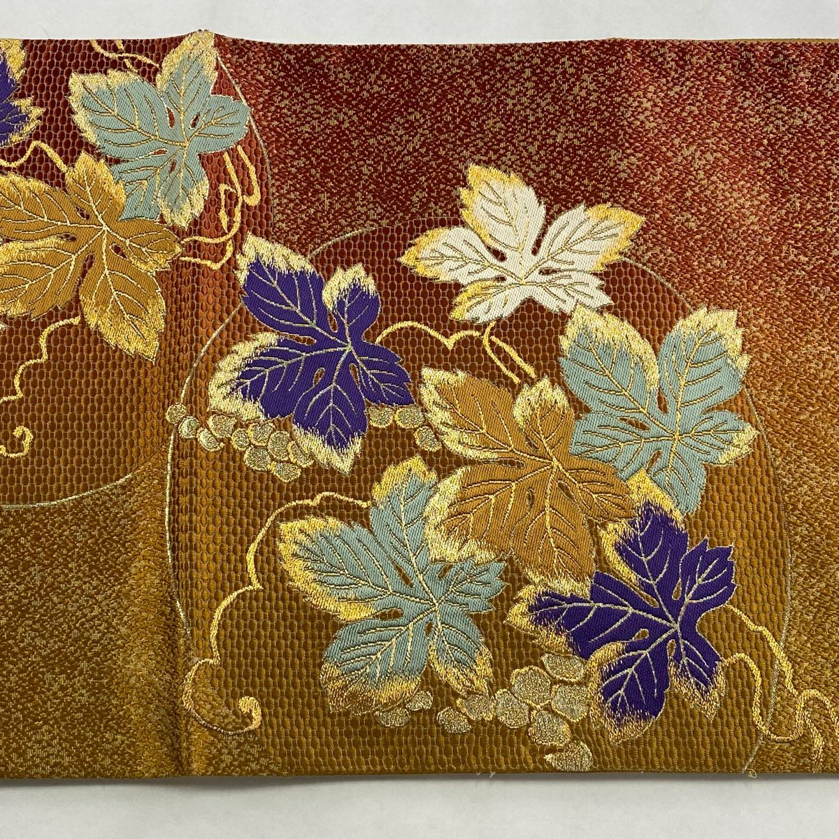 【美品】 袋帶 秀品級 葡萄 金糸 金金箔 山吹茶 六通 純蠶絲
