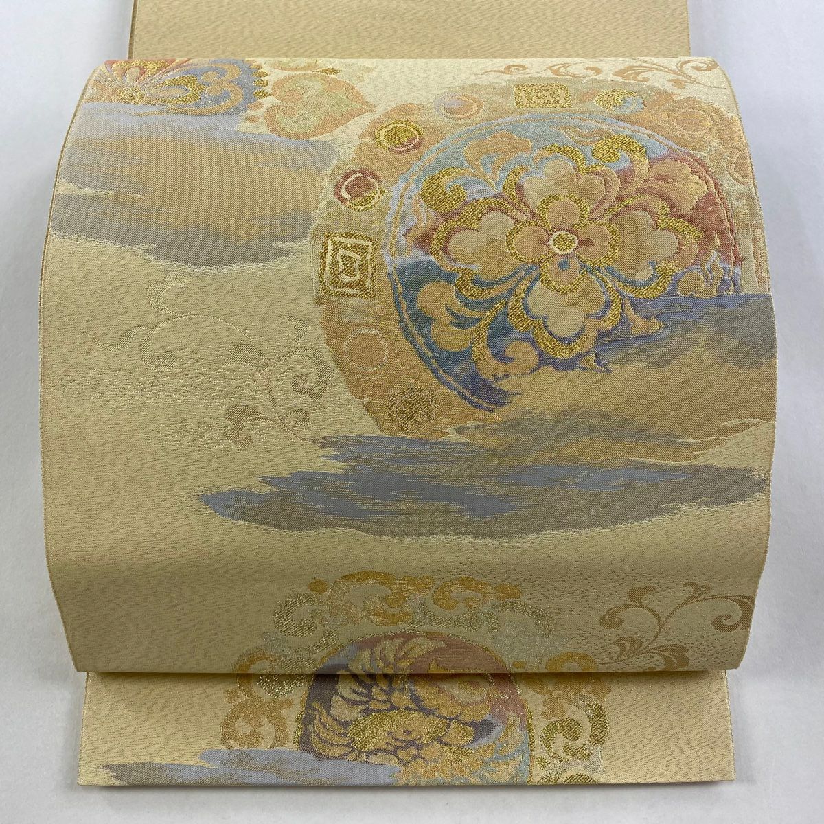 【美品】 袋帶 秀品級 華紋 霞 金絲 金金箔 米色 大鼓圖案 純蠶絲