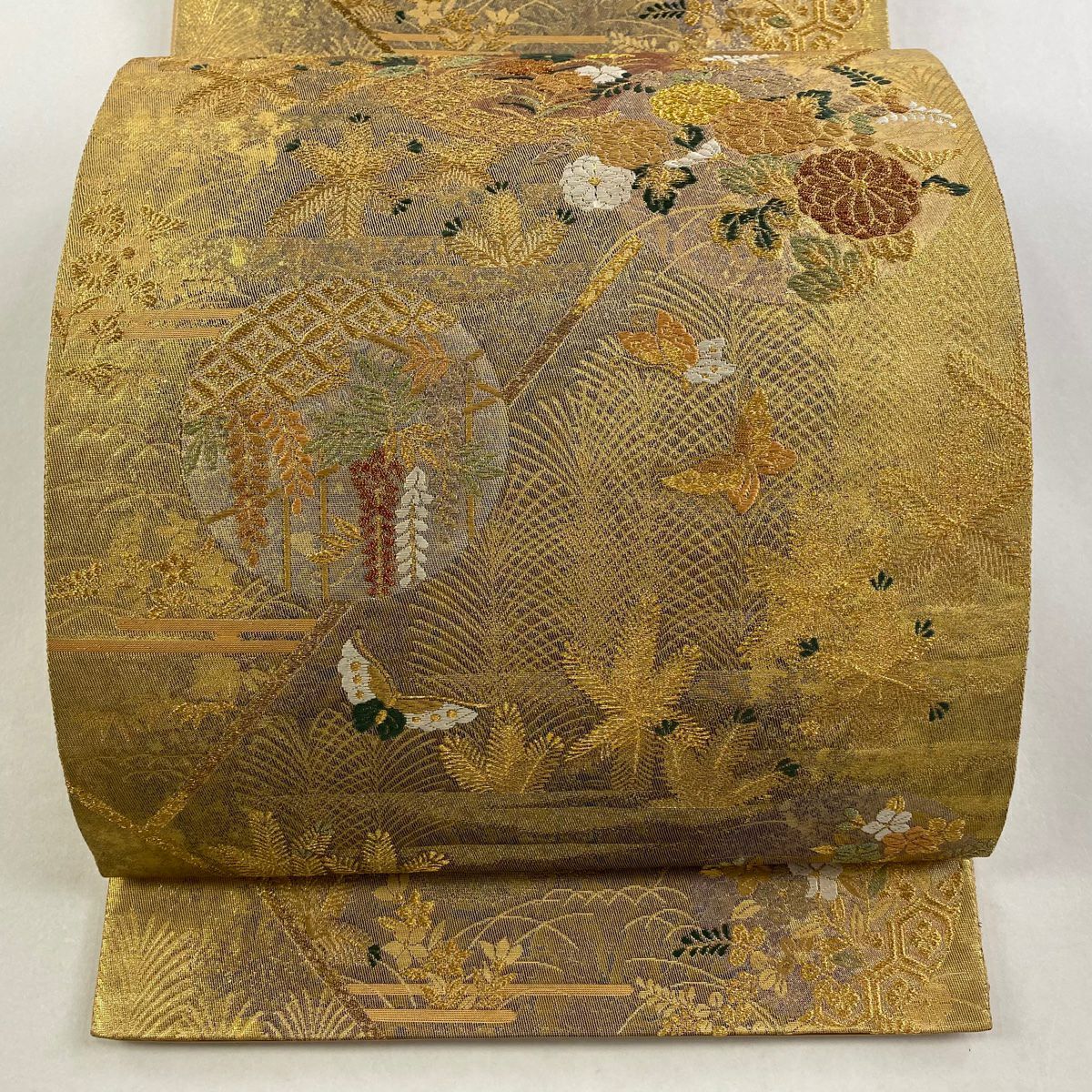 【美品】 袋帶 秀品級 若松樹蒔繪紋樣 草花紋 蝴蝶 金絲 金金箔 金色 六通 純蠶絲