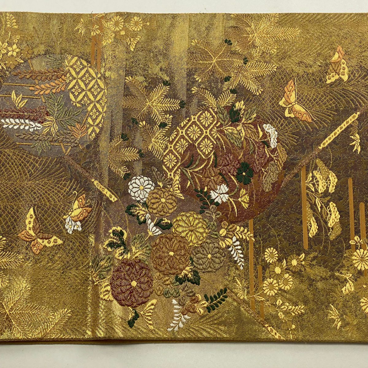 【美品】 袋帶 秀品級 若松樹蒔繪紋樣 草花紋 蝴蝶 金絲 金金箔 金色 六通 純蠶絲