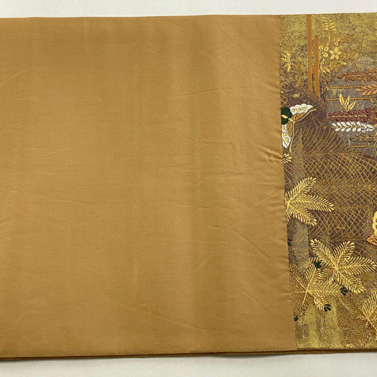 【美品】 袋帶 秀品級 若松樹蒔繪紋樣 草花紋 蝴蝶 金絲 金金箔 金色 六通 純蠶絲