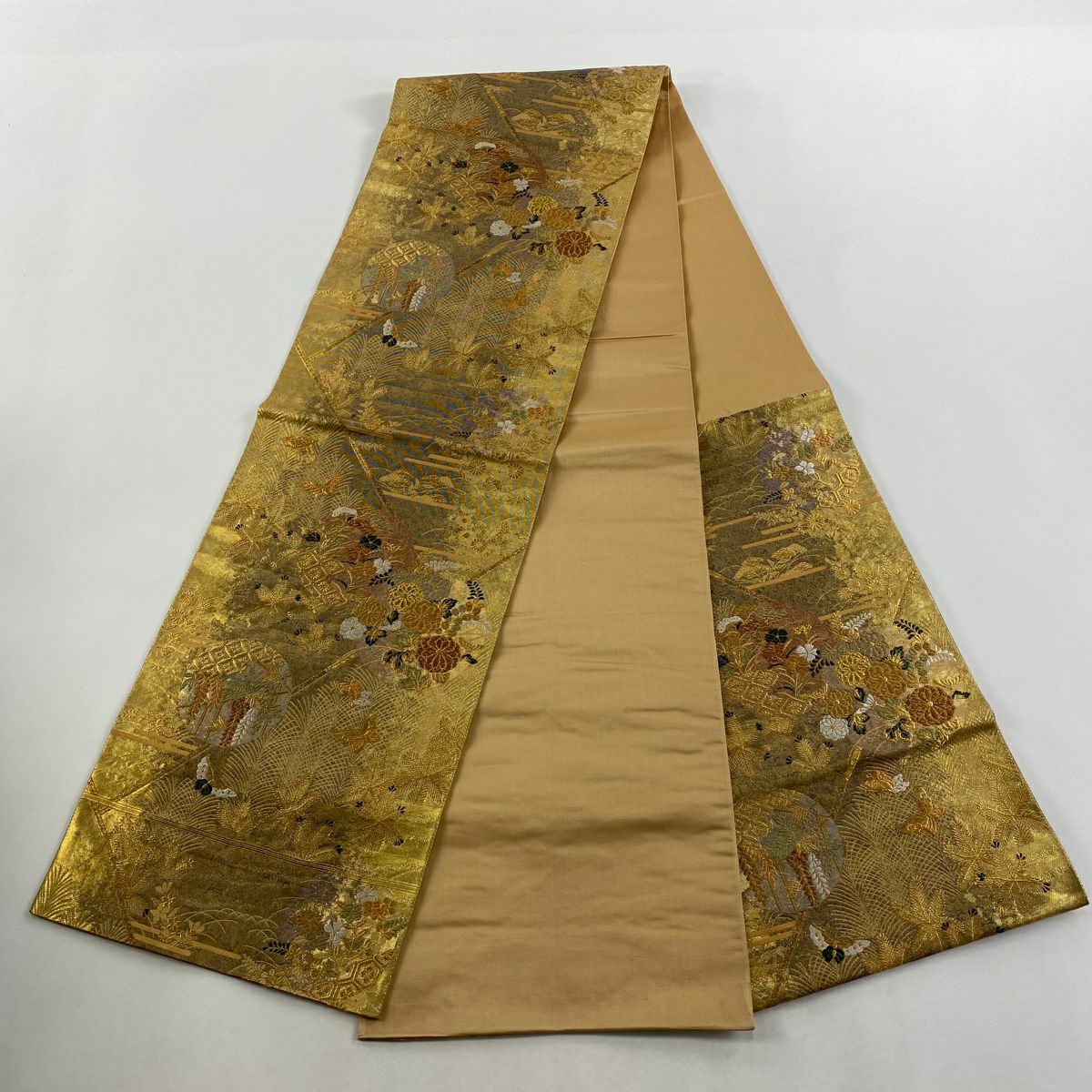 【美品】 袋帶 秀品級 若松樹蒔繪紋樣 草花紋 蝴蝶 金絲 金金箔 金色 六通 純蠶絲