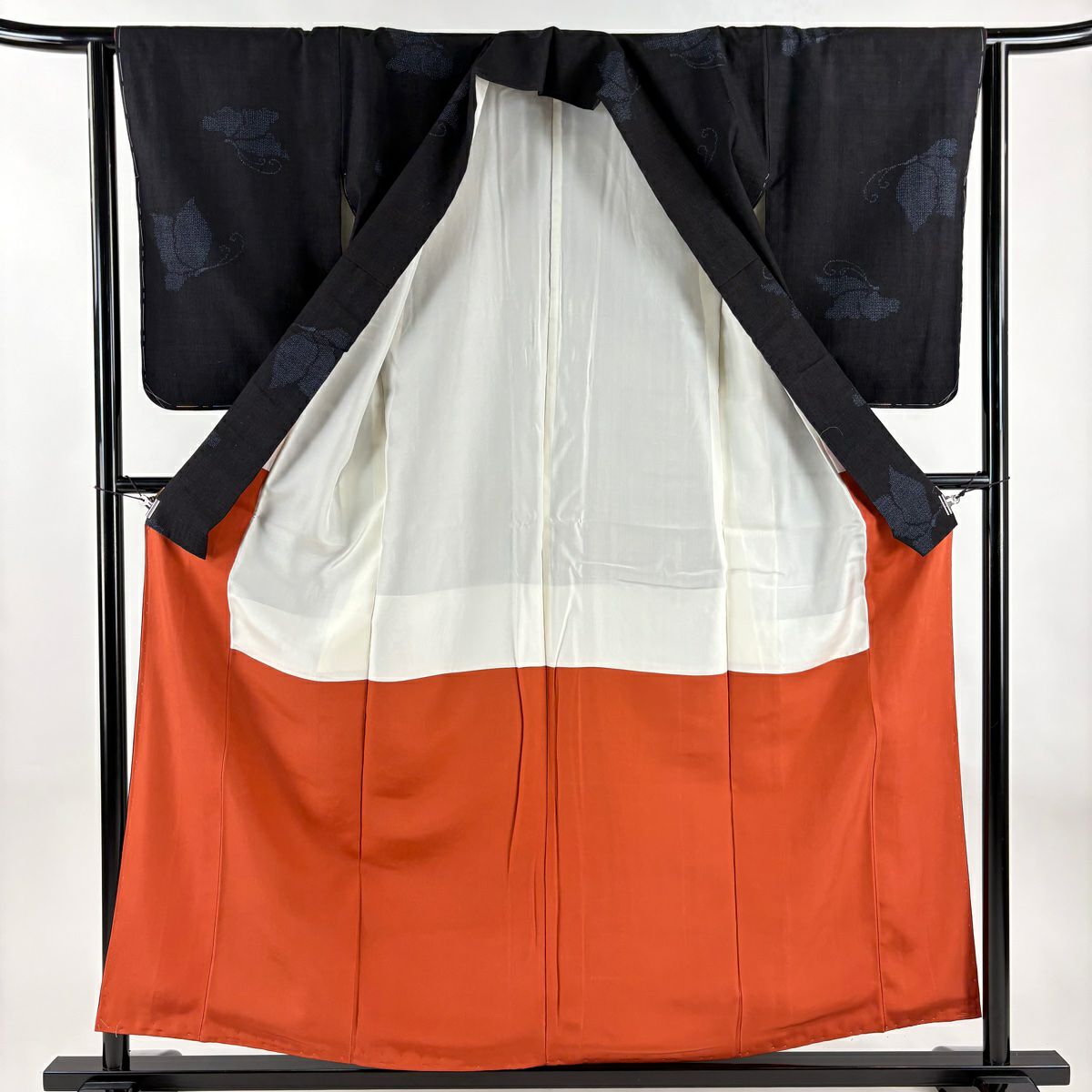【美品】結城紬織 身長157cm 袖長62.5cm S 雙層 本場結城紬織 證書附帶 蝶 龜甲絣 深藍 純蠶絲 逸品級