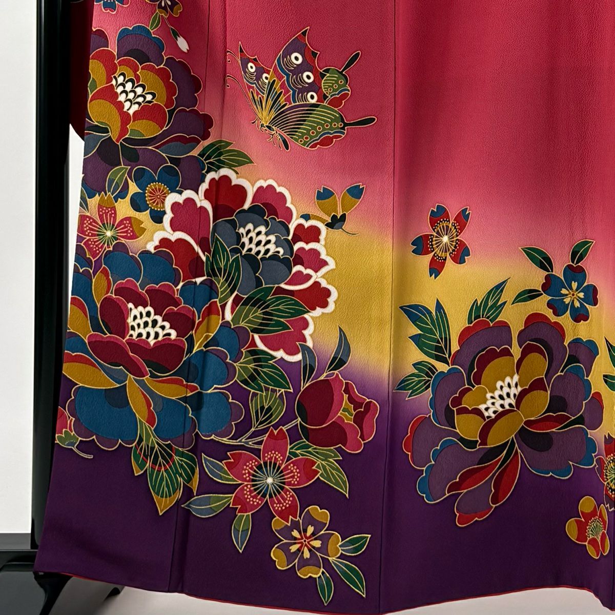 【美品】振袖禮服 身長162cm 袖長68.5cm L 雙層 草花紋紋 蝶圖案 漸層 深粉紅 純蠶絲 名品級
