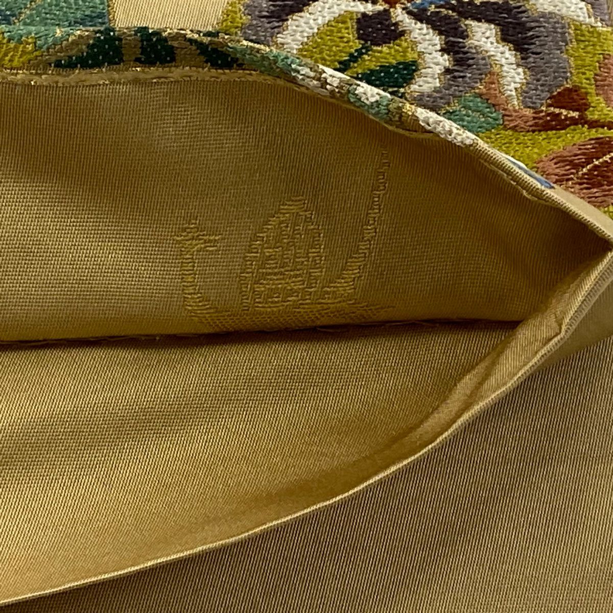 【美品】 袋帶 逸品級 白綾苑大庭 落款あり 華紋 有職文樣 金金箔 米色 六通 純蠶絲